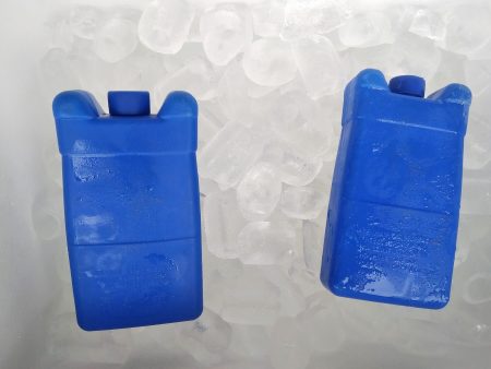 Freezer blocks to be used with RuuviTag temperature sensor
